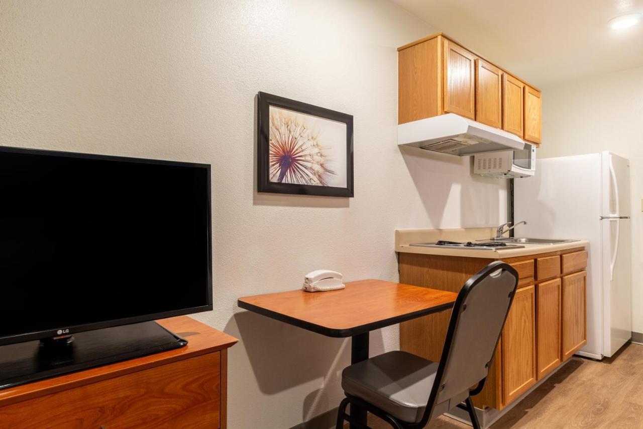 Woodspring Suites Houston Baytown Bagian luar foto