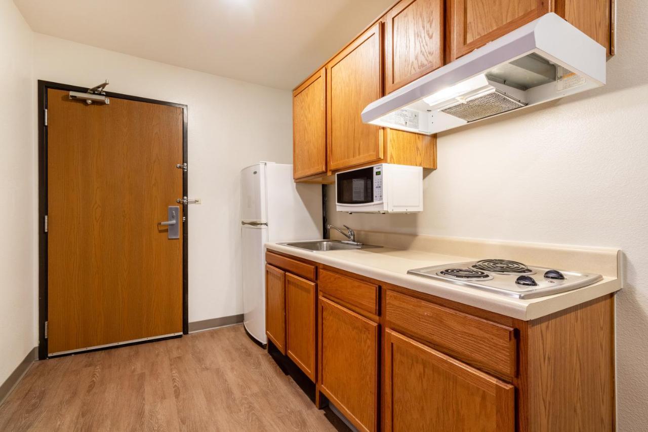 Woodspring Suites Houston Baytown Bagian luar foto
